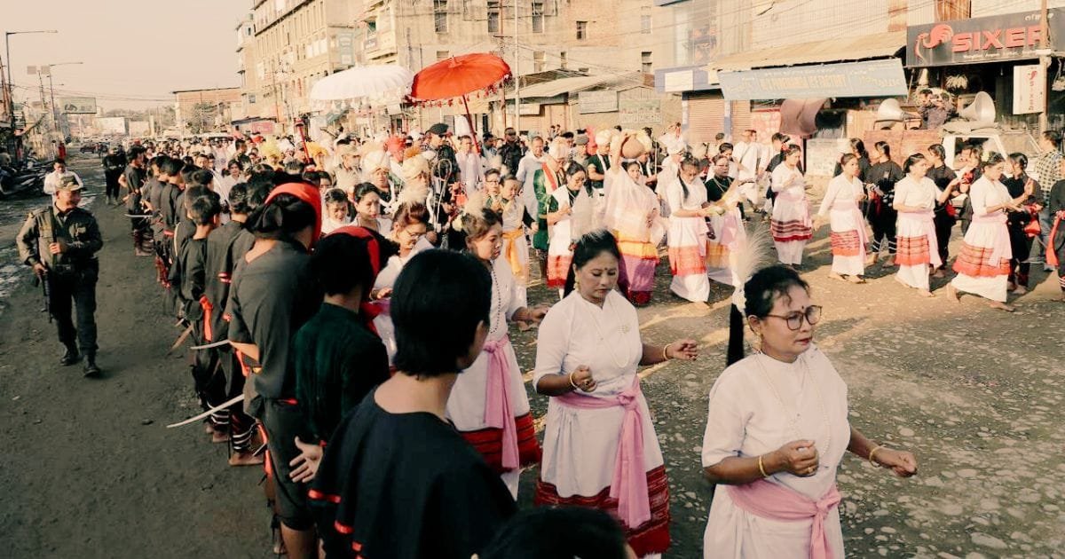 Learning about the Evolution of Kwaak Taanba